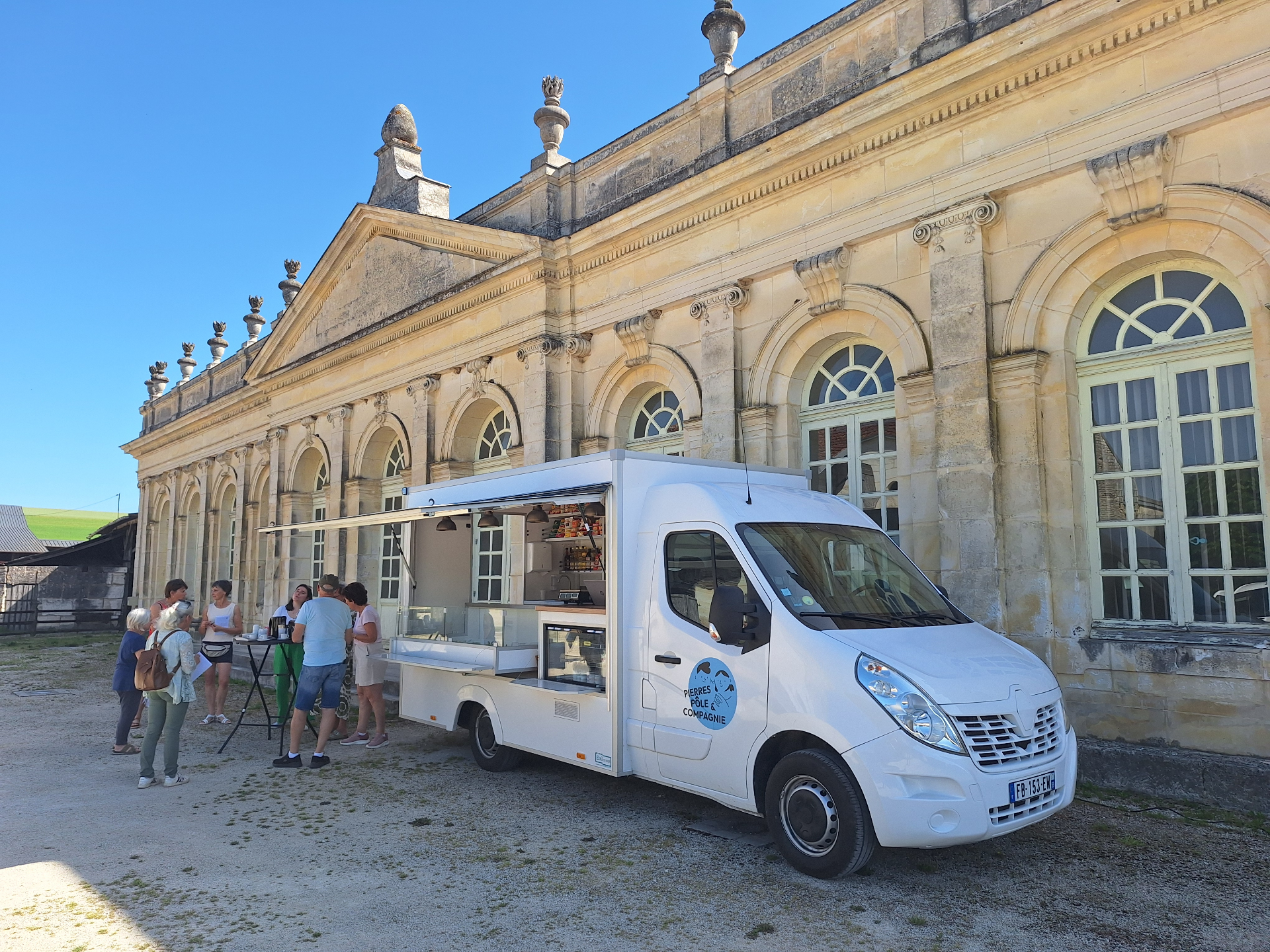camion épicerie solidaire